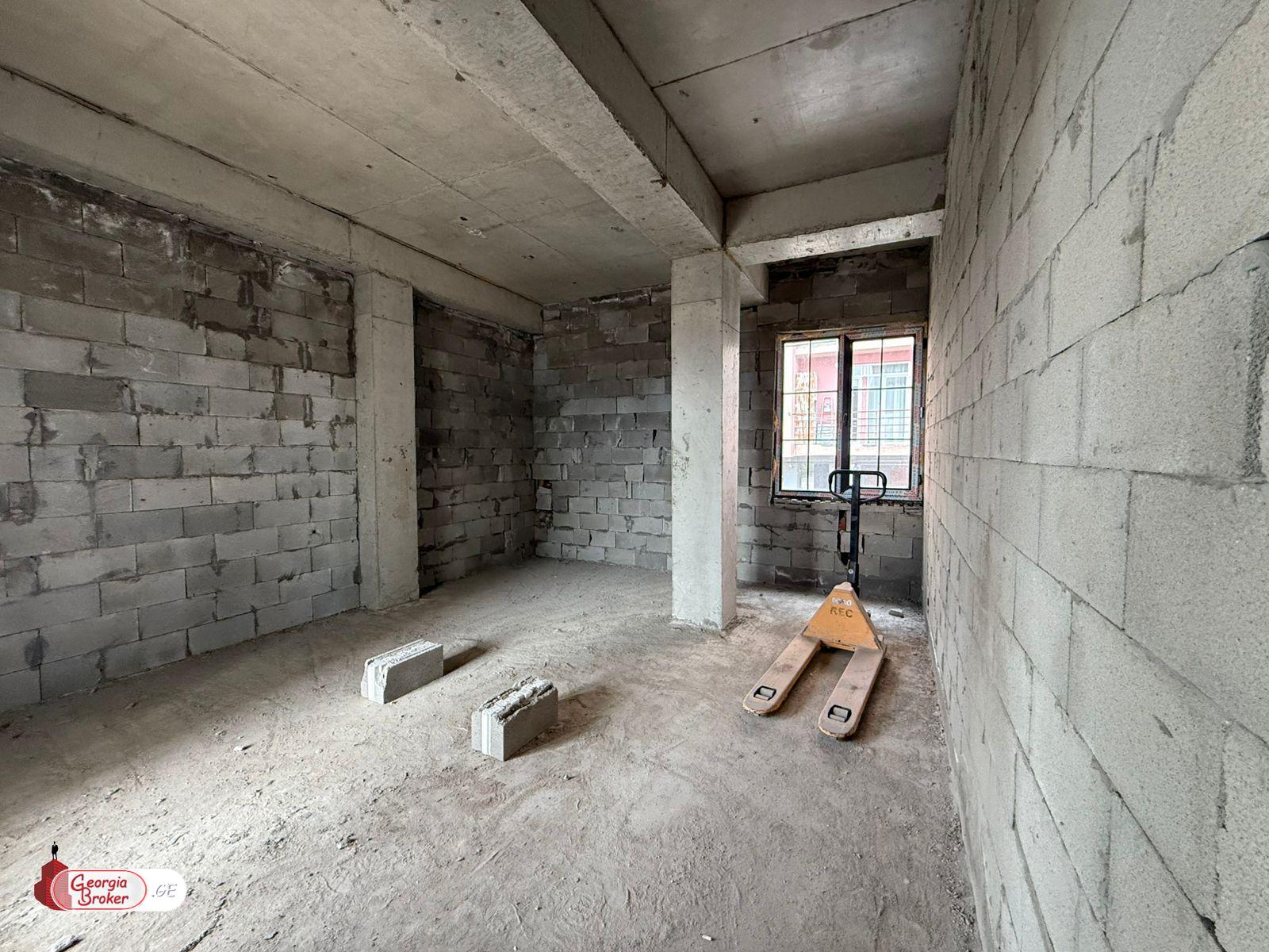 продается квартира новостройка 4-комнаты